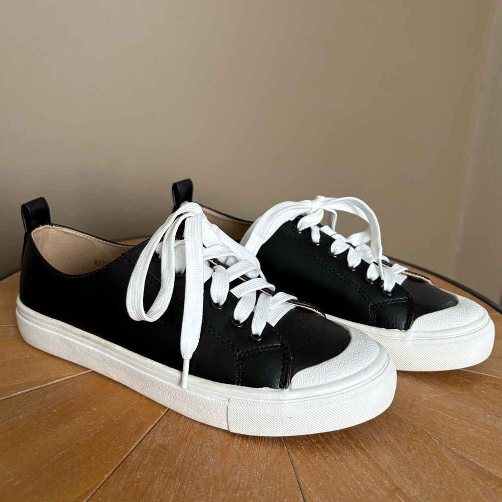 NEW CCOCCI Black Leather Sneaker Womens 6.5